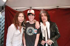 Elwood francis, their trusted guitar tech of. Backstage At Aerosmith And Zz Top Troubled Souls Unite