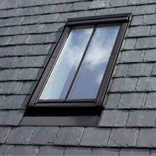 Fenetre Patrimoine Nouvelle Generation Fenetres De Toit Avec Meneaux Batiproduits