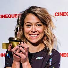 Angela Ettinger's Instagram, Twitter & Facebook