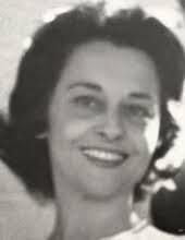 Rena Leone's Instagram, Twitter & Facebook