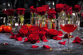 4.7 out of 5 stars. Festive Table Decorations With Red Naomi Roses