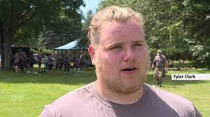 Leon Chiasson's Instagram, Twitter & Facebook