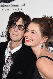 So happy to see you here. Paulina Porizkova Moves Out Of Ny Home She Shared With Ric Ocasek