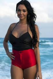 At 20, she worked on les anges de la téléréalité 4 (club hawai) (2012). Nabilla Benattia Wiki Tele Realite Fandom