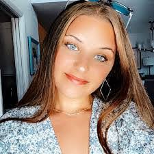 Kimberly Stanfill's Instagram, Twitter & Facebook