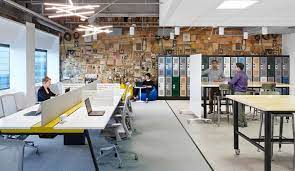 Berdasarkan video yang diunggah oleh vox, konsep open office awalnya digunakan oleh sebuah kantor pos di london sekitar tahun 1872. 6 Model Tata Ruang Kantor Terbuka Yang Aesthetic Blog Qhomemart