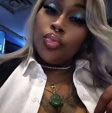 Shawnie Boo (@ladiee.sunshyne) • Facebook