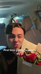 Happy Graduation @mariandisknee. #FYP