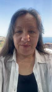 Mariah Bonner (@themariahbonner): "Enjoying good food lifts one's spirits!  ✨"