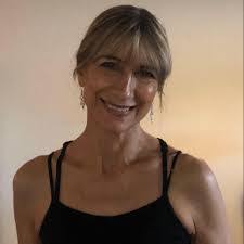 Donna Borelli's Instagram, Twitter & Facebook