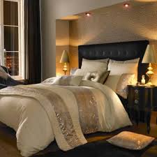 اللون الأسود لديكورات غرف نوم أكثر فخامة المرسال