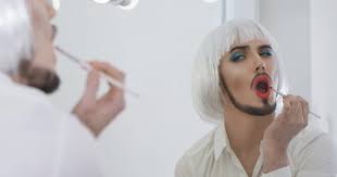 المكياج للرجال.. هل بدأ عصر مساحيق التجميل للذكور؟ | سكون | الجزيرة نت