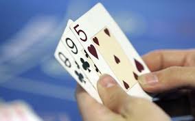 5 card stud uses a standard 52 deck of cards and allows up to 10 players to play at once. Rules For Playing Five Card Stud Poker