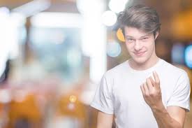 The definition of catcalling in dictionary is as: Catcalling Was Es Ist Und Wie Du Dich Wehrst Brigitte De