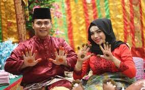 Mau tahu apa saja adat istiadat yang adat di daerah riau? 15 Upacara Dan Adat Istiadat Khas Riau Gambar Dan Penjelasannya Mantabz