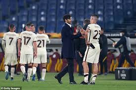 Tottenham are in advanced talks to appoint former roma boss paulo fonseca as their new head. Tottenham Meet With Former Roma Boss Paulo Fonseca Over Three Year Deal To Become New Manager Aktuelle Boulevard Nachrichten Und Fotogalerien Zu Stars Sternchen