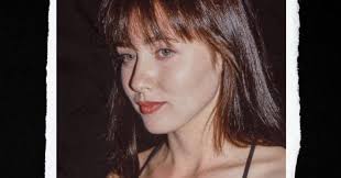 Odds are that if you're starting in HR or if you're a veteran leading a  huge HR function, you identify as a woman.