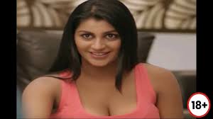 Iruttu arayil murattu kuthu hot scenes with Yashika Aannand Hot Navel |  Tamil Hot scenes - смотреть онлайн в поиске Яндекса по Видео