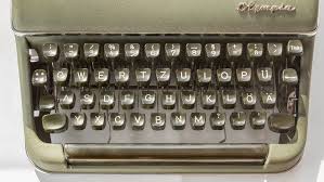 Tastaturvorlagen zum ausdrucken / gestalte mit diesen kostenlosen vorlagen schnell und einfach. German Keyboard Layout Wikiwand