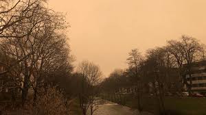 Saharastaub färbte stuttgarts himmel gelb. Grpu9o8xfu7 Hm