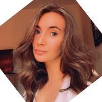 Chloe Booth's Instagram, Twitter & Facebook