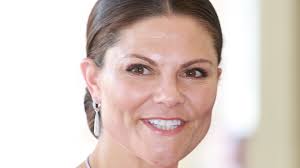 Crown Princess Victoria of Sweden channels Princess Kate in ultra-chic  power suit