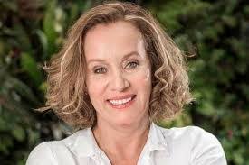 Alejandra Borrero's Instagram, Twitter & Facebook