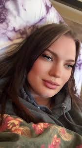 Jenna Santucci's Instagram, Twitter & Facebook