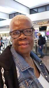 Carol Mckenzie's Instagram, Twitter & Facebook