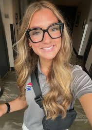 Holly Ebner's Instagram, Twitter & Facebook