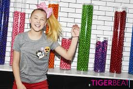 How Well Do You Know Jojo Siwa S New Song Kid In A Candy Store Jojo Siwa Jojo Jojo Siwa Instagram