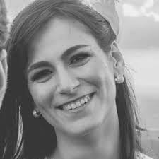 ANA CLAUDIA SIMAS (@acsimas)