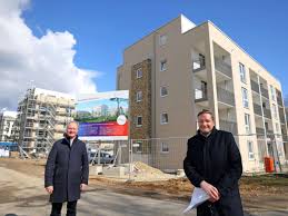 November feierte die unternehmensgruppe nassauische heimstätte | wohnstadt mit den am bau beteiligten ein kleines, symbolisches richtfest. Wohnstadt Will Wachsen Hunderte Wohnungen Sollen Im Raum Kassel Entstehen Kassel
