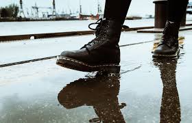 Wearing appropriate shoes especially in the kitchen is essential for safety and comfort. How To Tell If Shoes Are Slip Resistant Before You Buy Lovetoknow