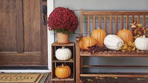 Browse 146 fall porch decor on houzz whether you want inspiration for planning fall porch decor or are building designer fall porch decor from scratch, houzz has 146 pictures from the best designers, decorators, and architects in the country, including morris originals and integrity custom builders llc. 8 Fall Front Porch Outdoor Decor Ideas Lowe S Canada