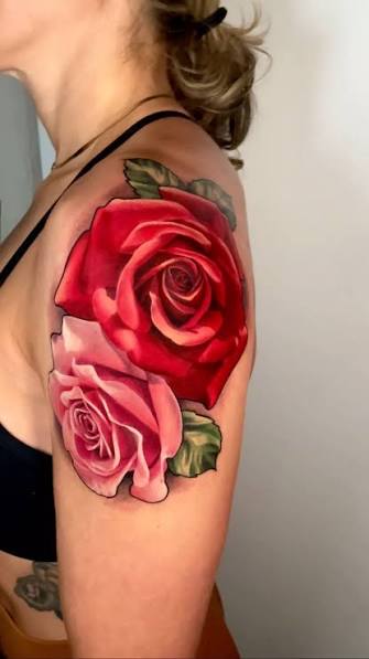 Some shoulder roses I made @inked_nyc yesterday…I love a good red rose, always so much fun. Thanks so much Lauren for collecting these from me! , ., ., @eternalink, @mavericktattoomercantile, ...