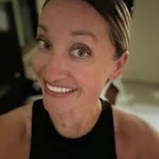 Danette Lee's Instagram, Twitter & Facebook