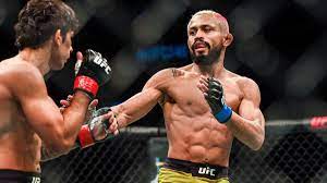 He currently competes in the flyweight division of the ultimate fighting championship (ufc). Ufc 255 Deiveson Figueiredo Vs Alex Perez The Biggest Storylines To Watch In Las Vegas Cbssports Com