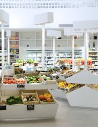 Dada Biocoop Le Nouveau Lieu Imagine Par Jeff Van Dyck Au Cœur De La Capitale Une Epicerie De La Marque Biocoop En Ve Design De Magasin Epicerie Epicerie Bio