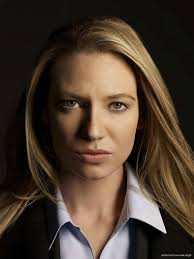 Olivia Dunham (Anna Torv)