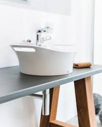Ein Wunderschones Aufsatzbecken Von Axordesign Zusammen Mit Dem Untertisch Ein Echter Hingucker Voll Funktionsfahig In Unser Furniture High Chair Home Decor