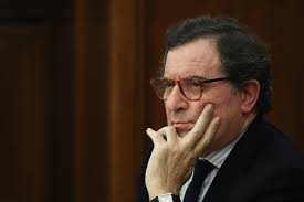 Castro Almeida admite que apagão possa ser devido a ciberataque