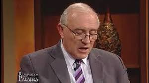 Explicación Amós 9:13. 'Ciertamente vienen días, dice Jehová, cuando el que  ara alcanzará al segador, y el que pisa las uvas al que lleve la simiente;  los montes destilarán mosto y todos