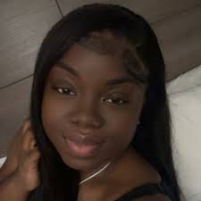 Helen McCarter (@sydneydecember)