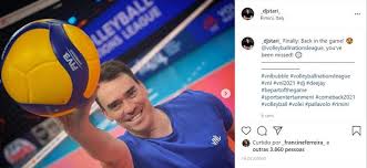 A seleção brasileira masculina de vôlei foi derrotada pela rússia por 3 sets a 0 (25/21. Znzbu6ipgxqvfm