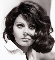 Eyeliner is easier than you think (and better than you imagine) | a simple guide to our favorite eyeliner looks, including the classic sophia loren cat eye. Sophia Loren Platinum Loves Blue