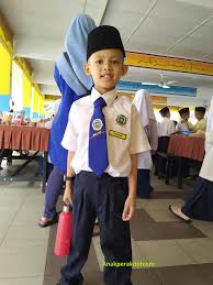 Sebab, dalam merdeka belajar terdapat kemandirian dan kemerdekaan bagi lingkungan pendidikan menentukan sendiri cara terbaik dalam proses. Kenangan Minggu Pertama Persekolahan 2020 Baju Bersambal Seluar Berkari Blog Anak Perak