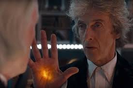 Vai Doctor chắc là vai phức tạp nhất của chú. Sơ qua thì Doctor có 13 lần  tái sinh, và chú là mạng thứ 12. 12