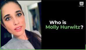 Friends star matthew perry has confirmed that he has called off his engagement to fiancée molly hurwitz after seven months. 10 Facts About Matthew S Fiancee Molly Hurwitz Bucktobills