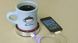 Gelas penghangat air pemanas air minum di mobil pemanas air portable penghangat air di mobil. Puck Si Mesin Pemanas Air Yang Merangkap Charger Okezone Techno